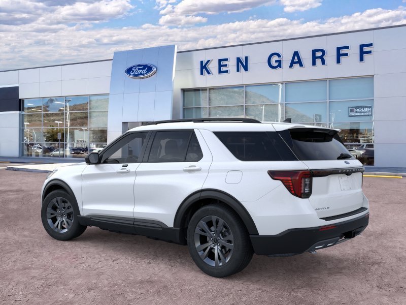 New 2026 Star White Metallic Tri-Coat Ford Active image 4