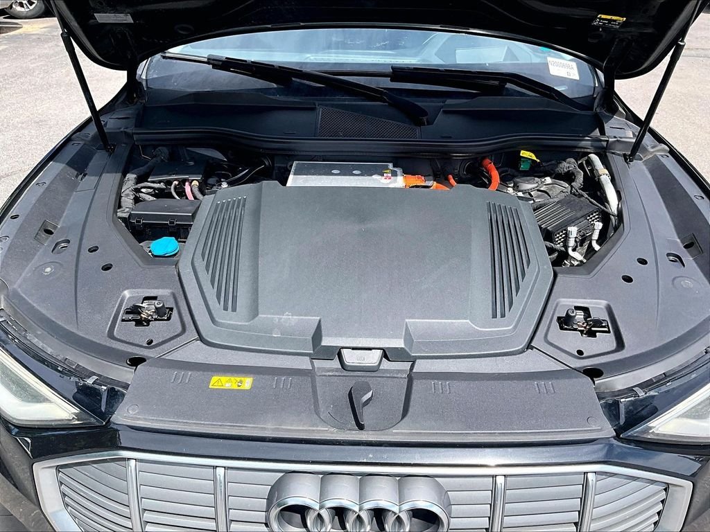 Used 2019 Black Metallic Audi Prestige image 30