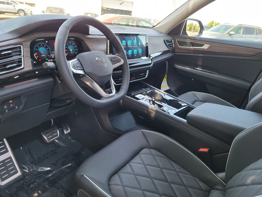 2025 Volkswagen Atlas SEL Premium R-Line - Photo 10