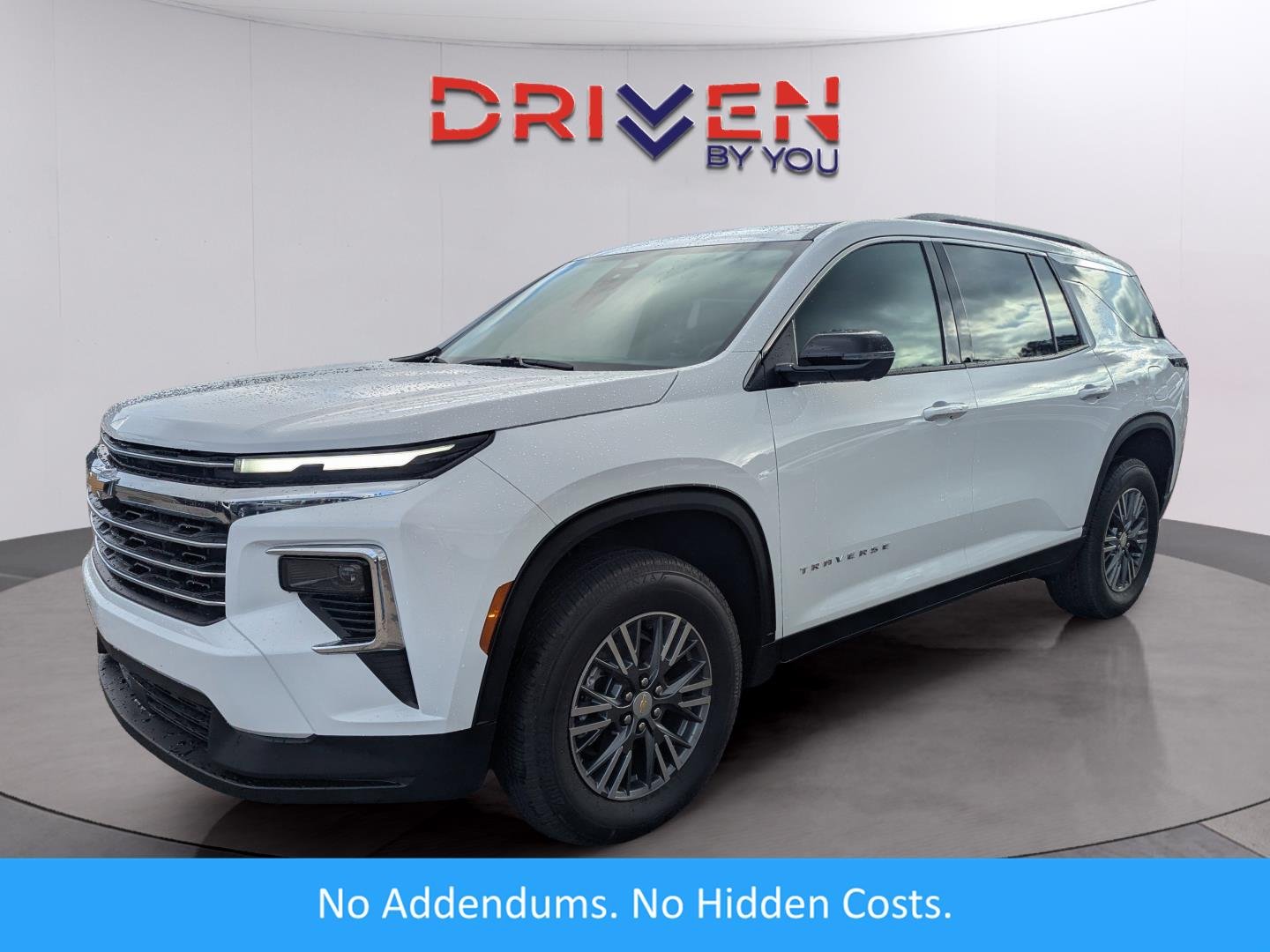 2026 Chevrolet Traverse FWD LT's photo