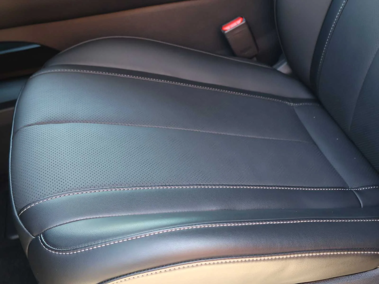 Certified Used 2027 Graphite Shadow/Black Obsidian INFINITI SPORT image 19
