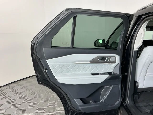 Used 2026 Black Ford Platinum image 30