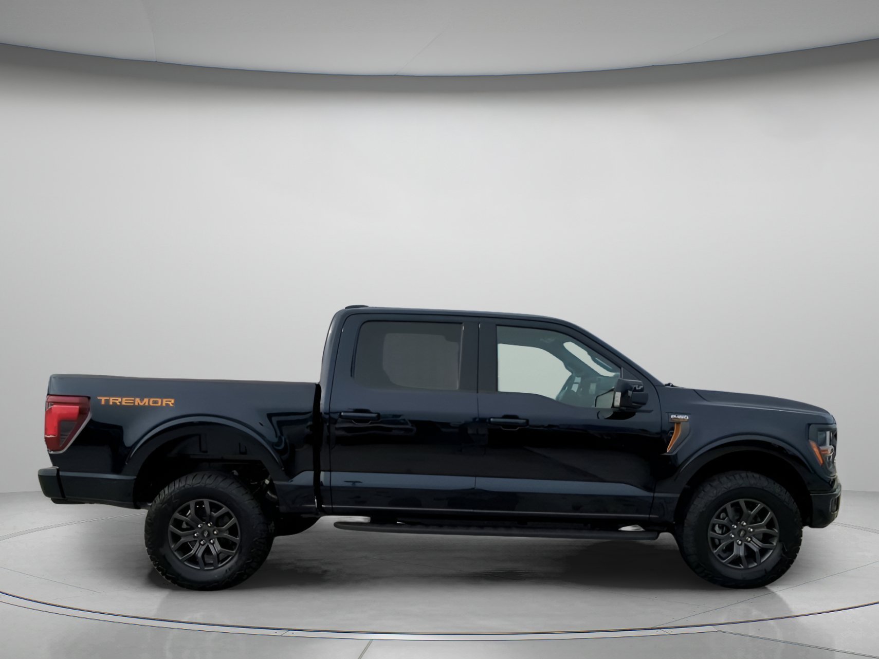 New 2026 Agate Black Metallic Ford Tremor® image 29
