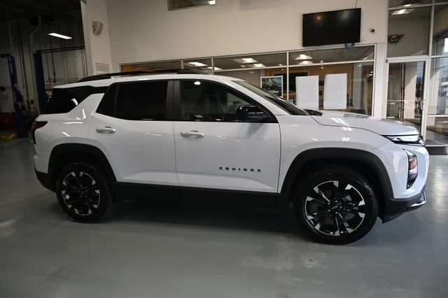 New 2027 Polar White Tricoat Chevrolet RS image 4