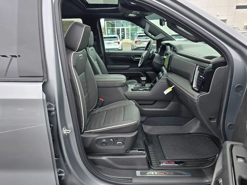 New 2026 Sterling Metallic GMC AT4X image 33