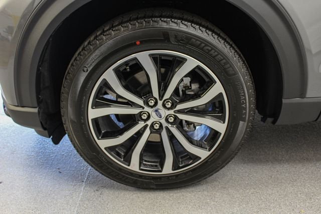 New 2026 Carbonized Gray Metallic Ford ST-Line image 13