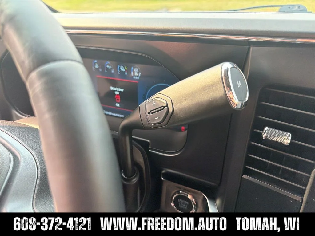 Used 2024 Black Metallic Ford Lariat image 23