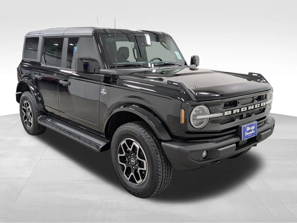New 2026 Shadow Black Ford Outer Banks® image 20