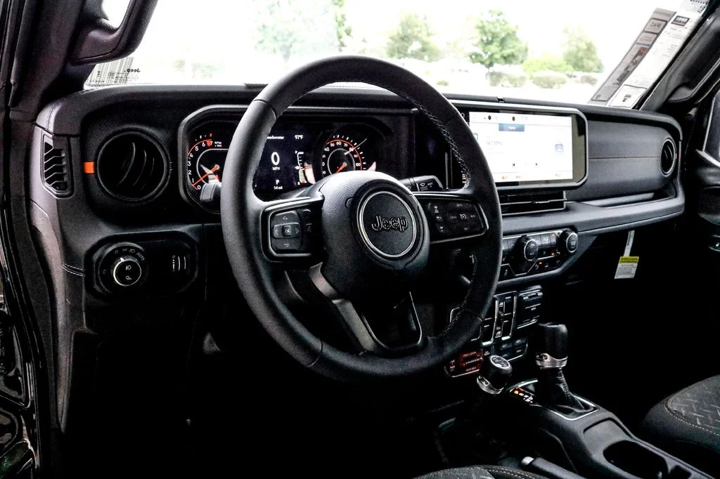 New 2025 Black Jeep Mojave image 11