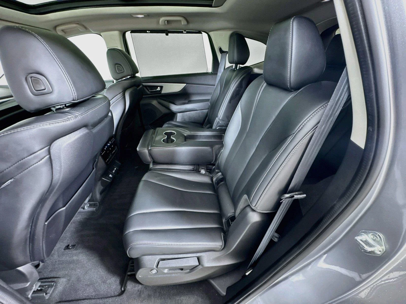 Used 2024 Lunar Silver Metallic Acura SH-AWD w/Tech image 25