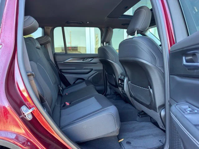 Used 2025 Velvet Red Pearlcoat Jeep Laredo X image 8