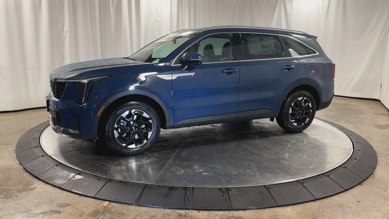 New 2026 Midnight Kia S image 5