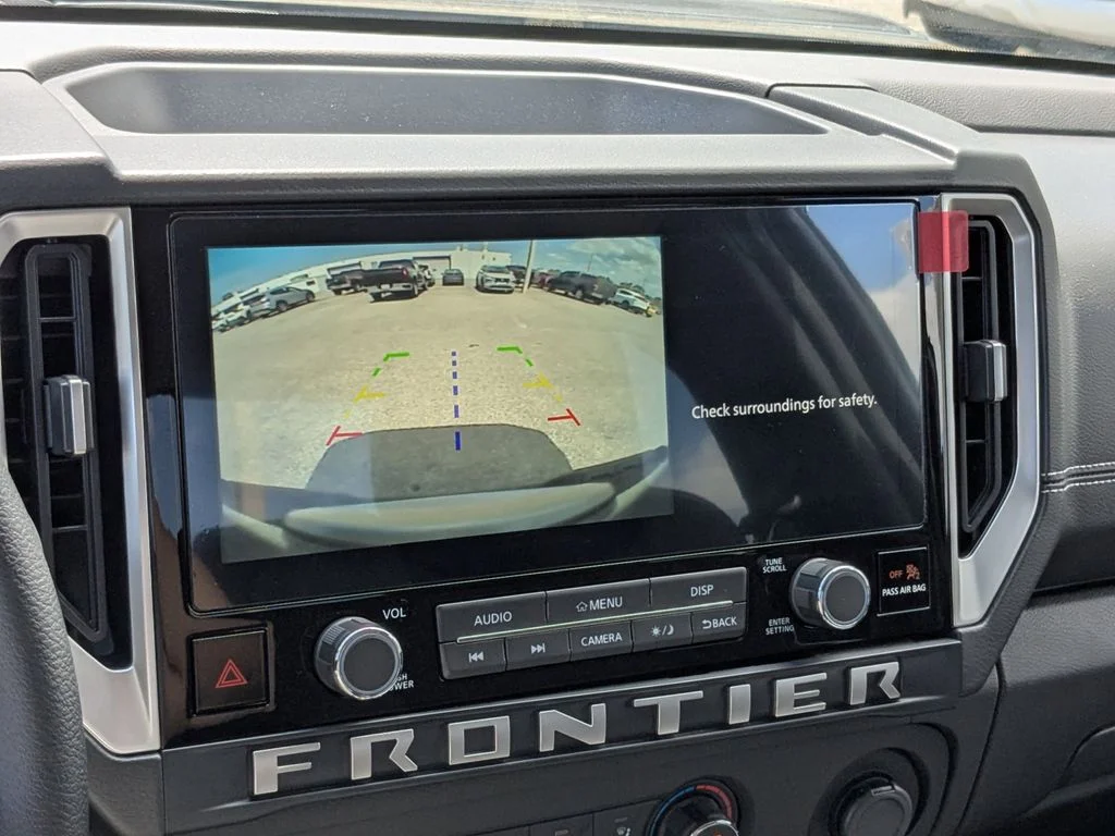 2025 Nissan Frontier SV - Photo 21