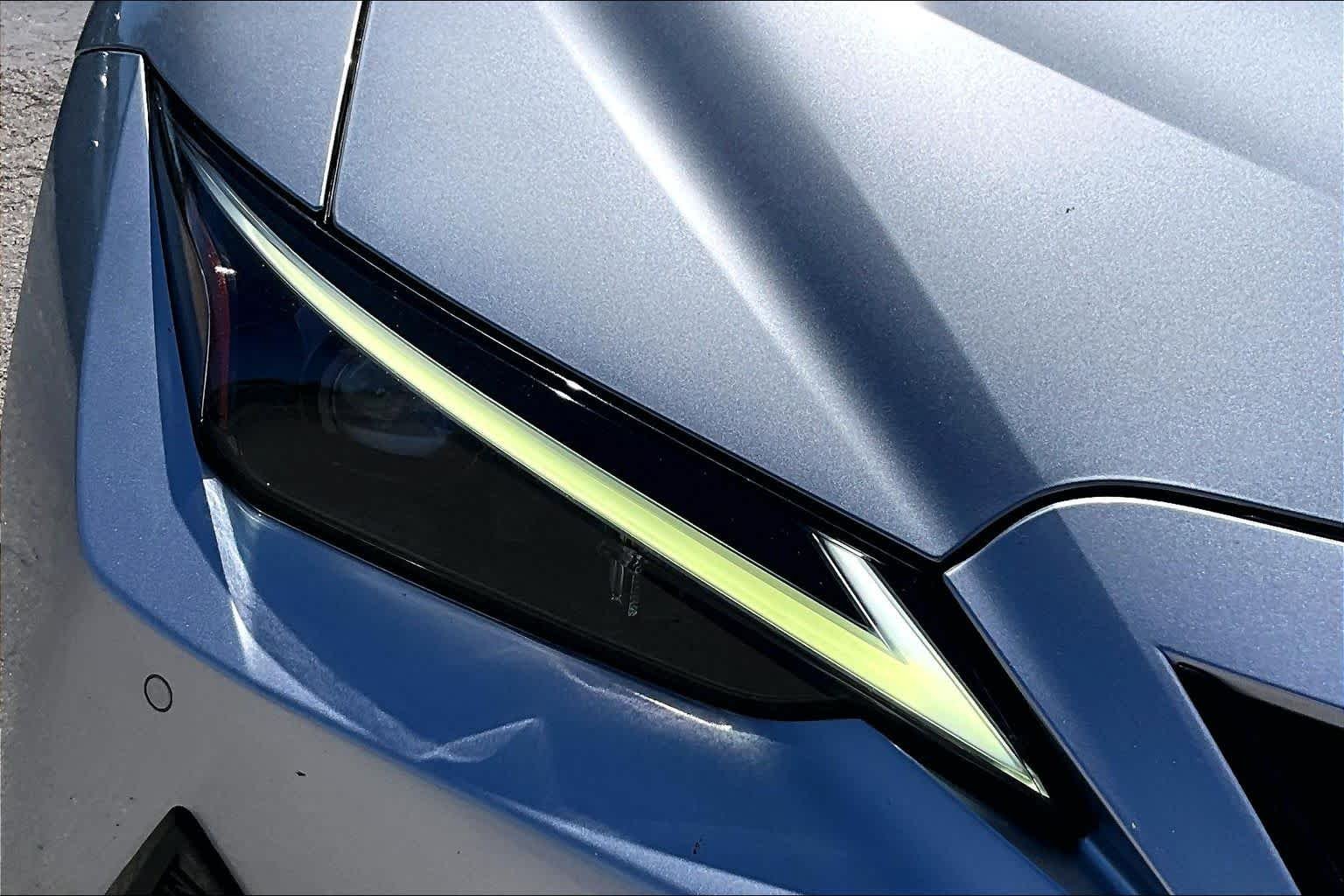 2023 Lexus IS 350 F SPORT - Photo 28