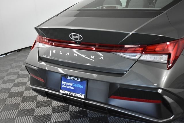 2025 Hyundai Elantra SEL - Photo 9