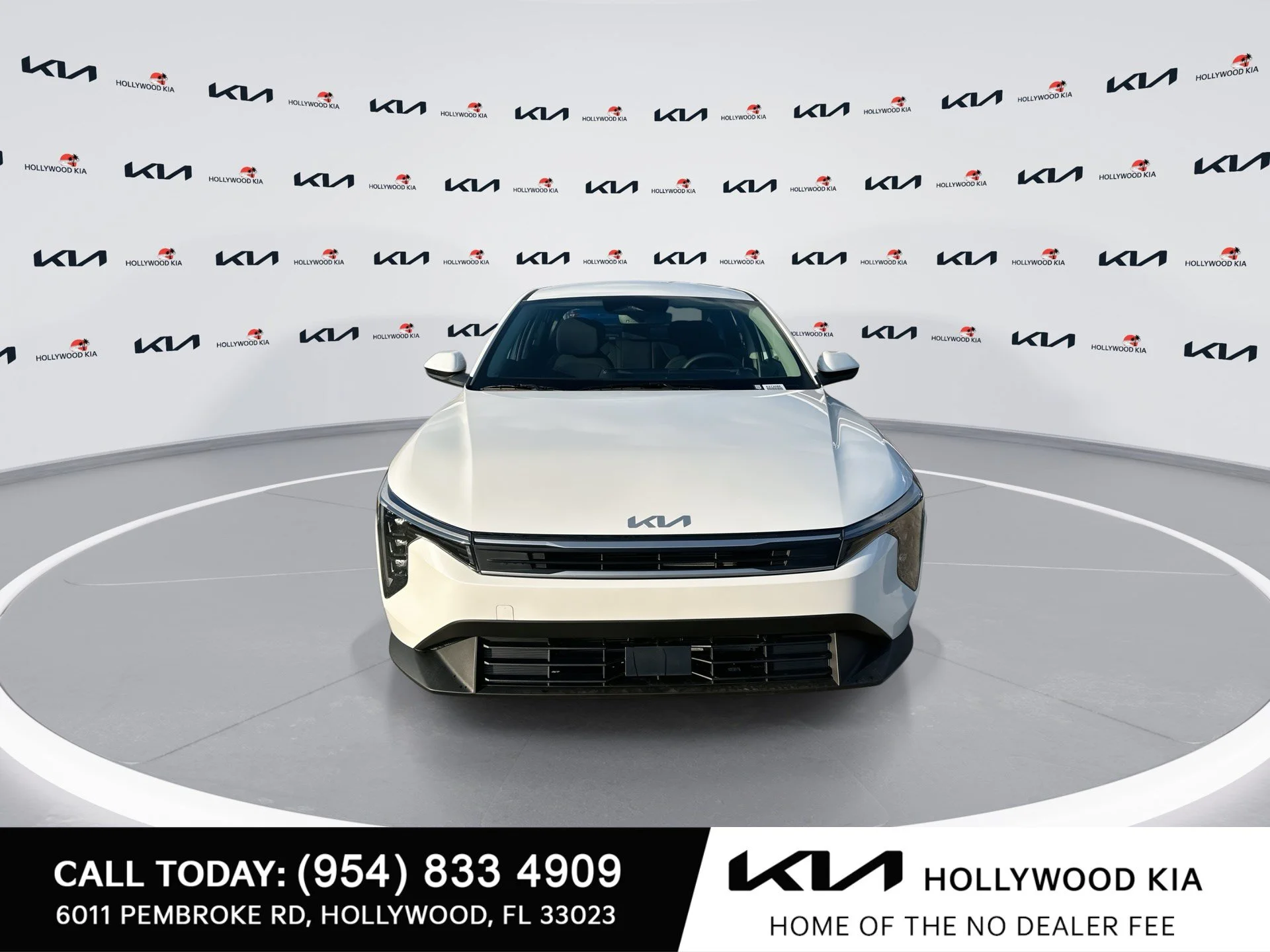 New 2026 Snow White Pearl Kia LXS image 3