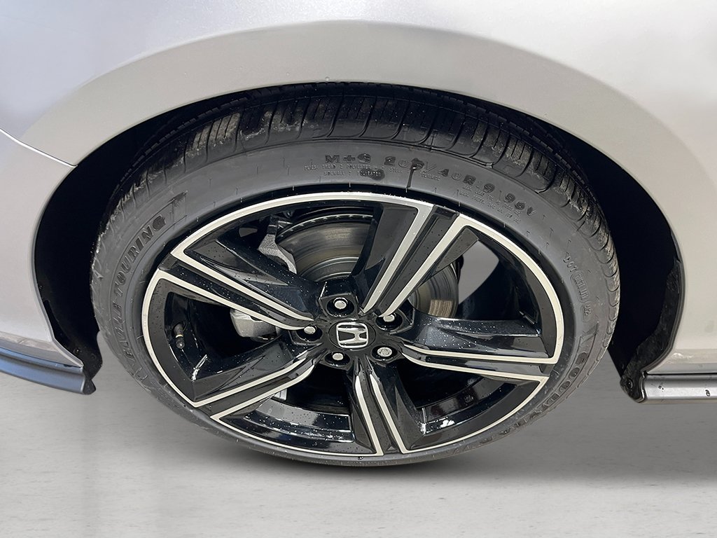 New 2026 Solar Silver Metallic Honda SE image 10