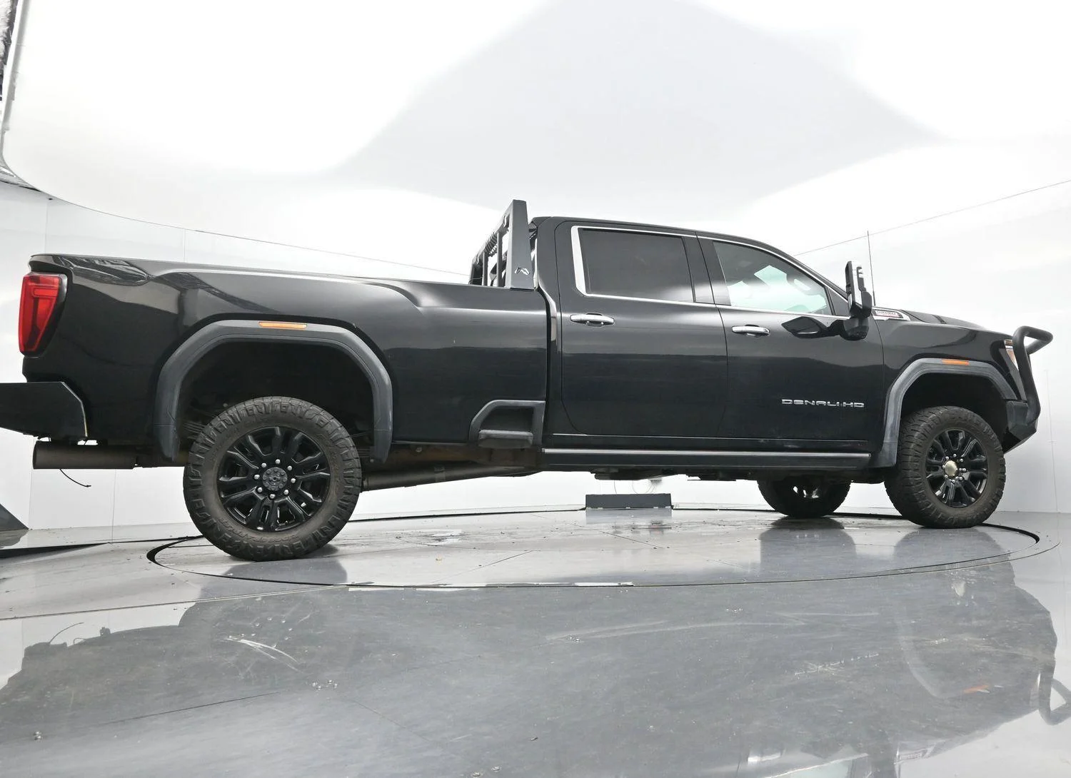 Used 2021 Ebony Twilight Metallic GMC Denali image 48