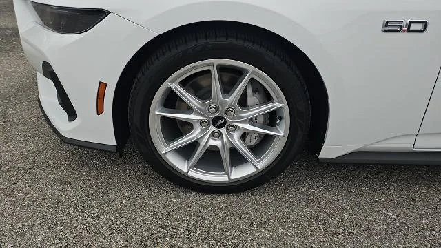 New 2026 Oxford White Ford GT Premium image 29