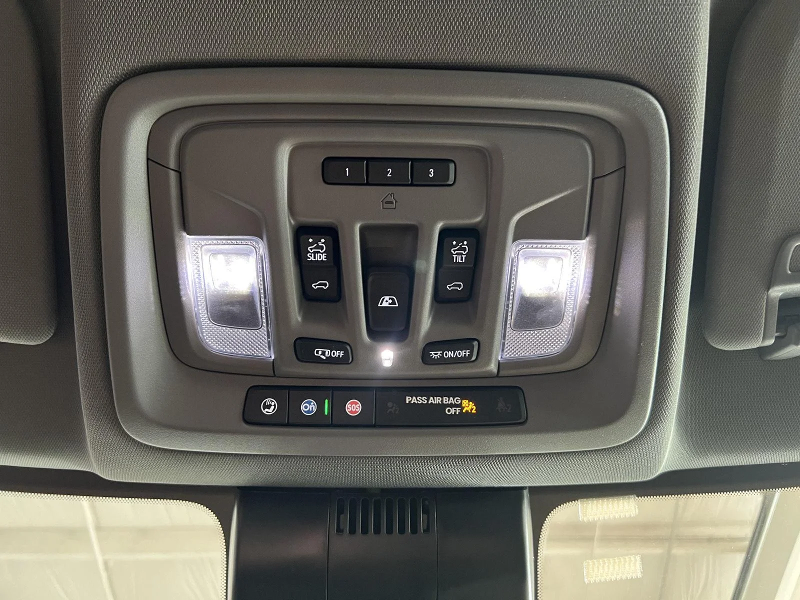 Used 2024 Dynamic Blue Metallic GMC Elevation image 35