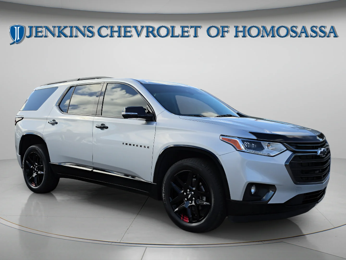 Used 2020 Silver Ice Metallic Chevrolet Premier image 2