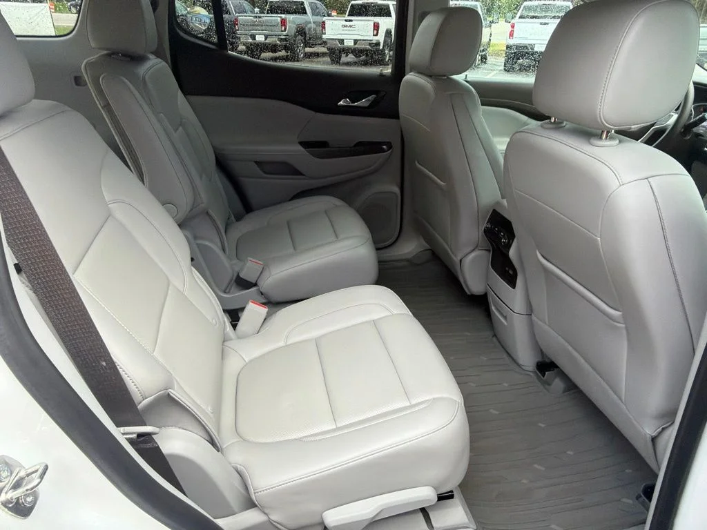 Used 2023 Summit White GMC SLT image 24