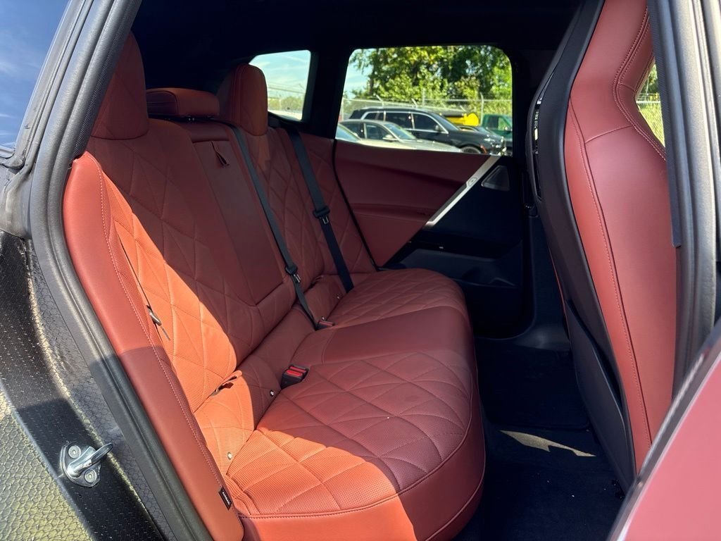 Used 2023 Black BMW M60 image 16