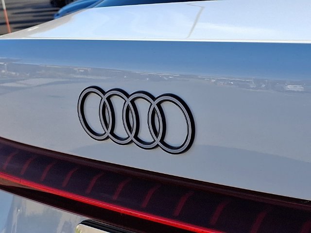 Used 2025 White Audi  image 20
