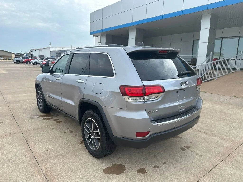 Used 2021 Silver Jeep Limited image 30
