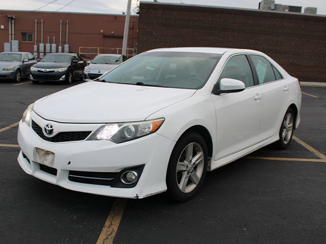 Used 2013 Super White Toyota SE image 2