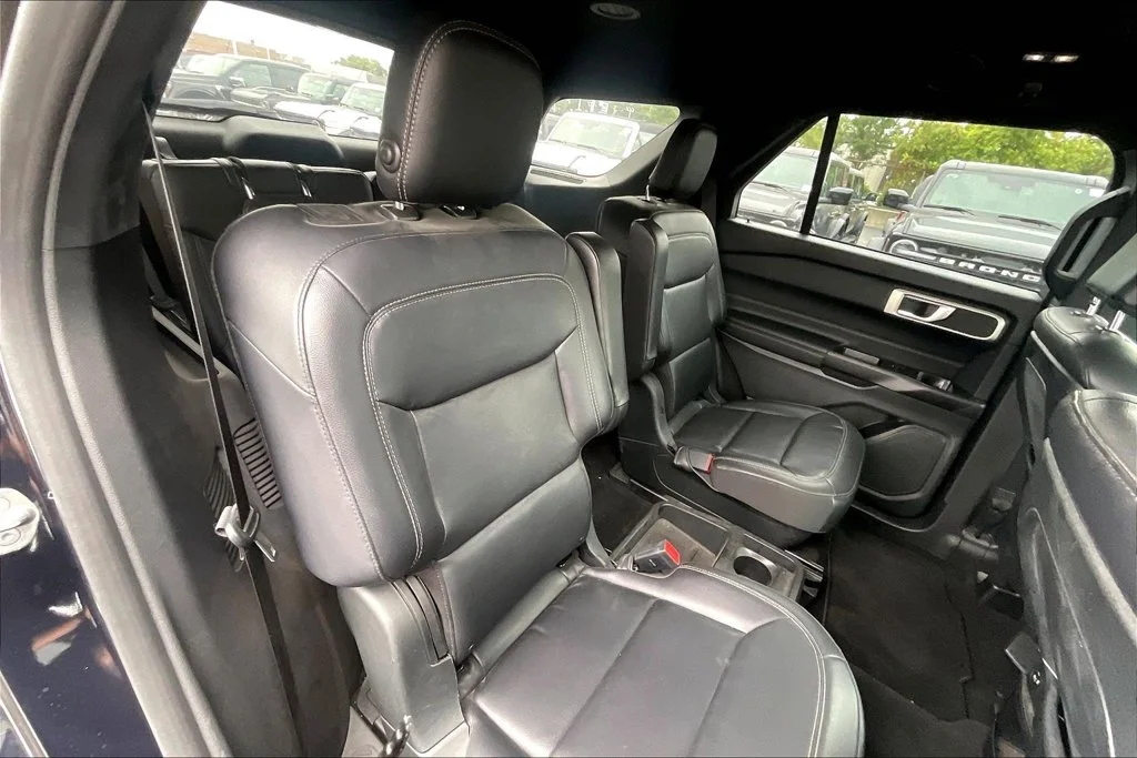 Certified Used 2020 Black Metallic Ford XLT image 26