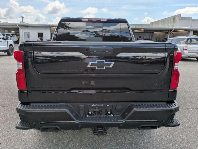 Used 2024 Black Chevrolet High Country image 4