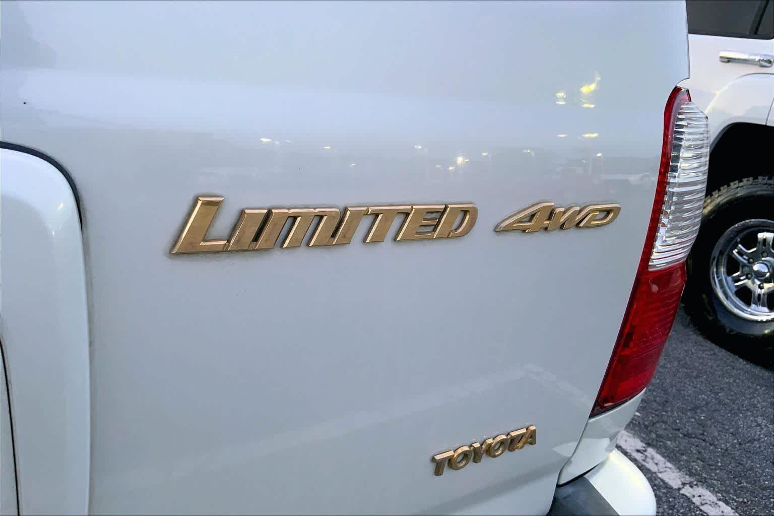 Used 2002 GOLDEN PEARL Toyota Limited image 25