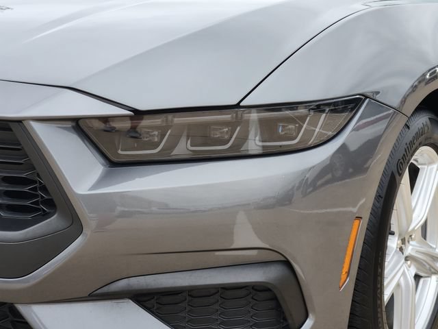 Used 2026  Ford EcoBoost image 16