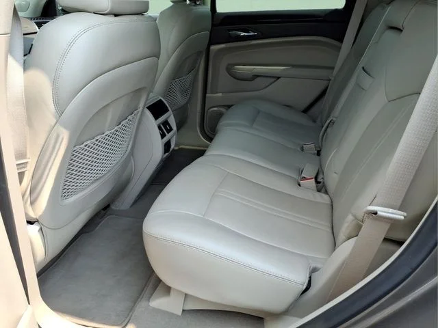 Used 2011 Gray Cadillac Luxury image 12