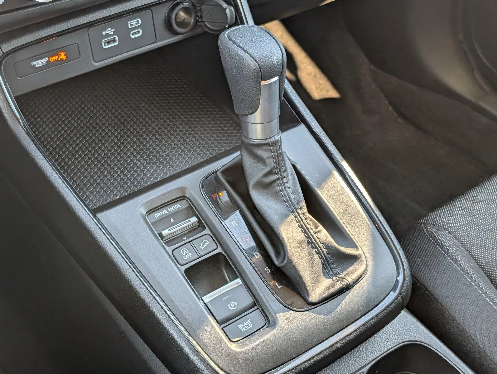 Used 2025 Urban Gray Pearl Honda EX image 18