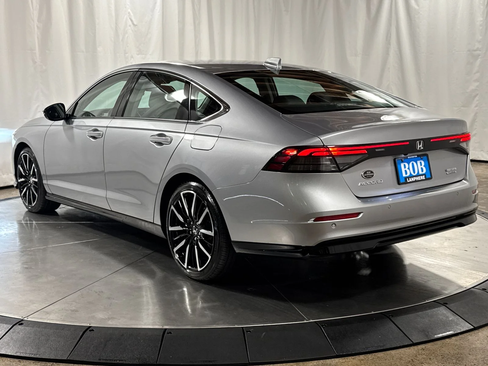 2023 Honda Accord Hybrid Touring - Photo 9