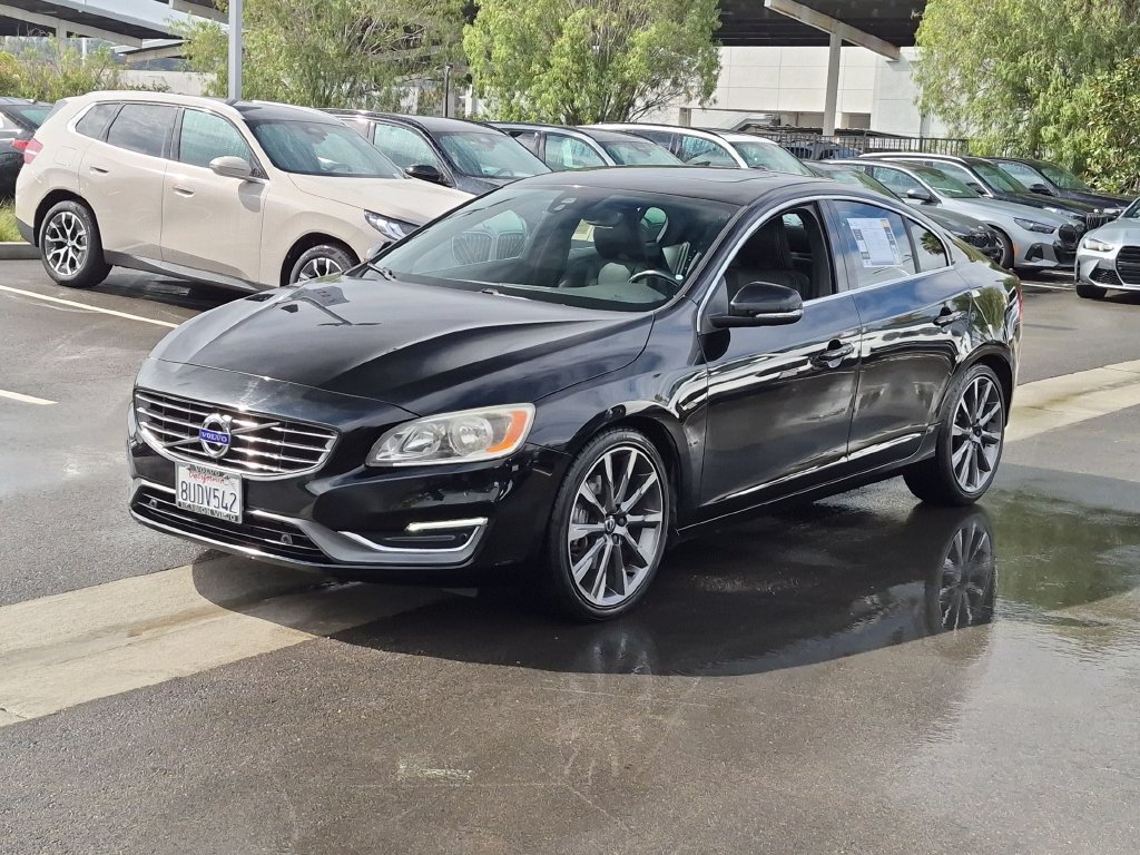 Used 2015 Black / Stone Volvo T6 image 2