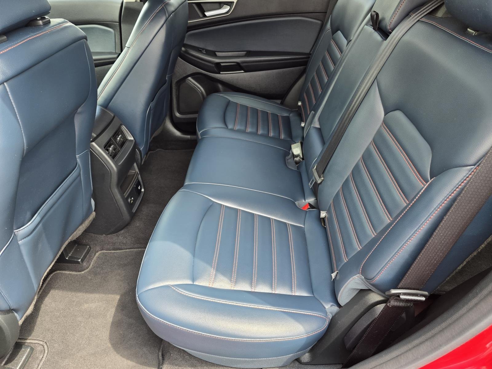 2022 Ford Edge SEL - Photo 10