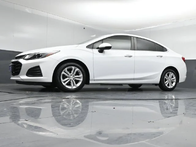 Certified Used 2019 Summit White Chevrolet LT image 38