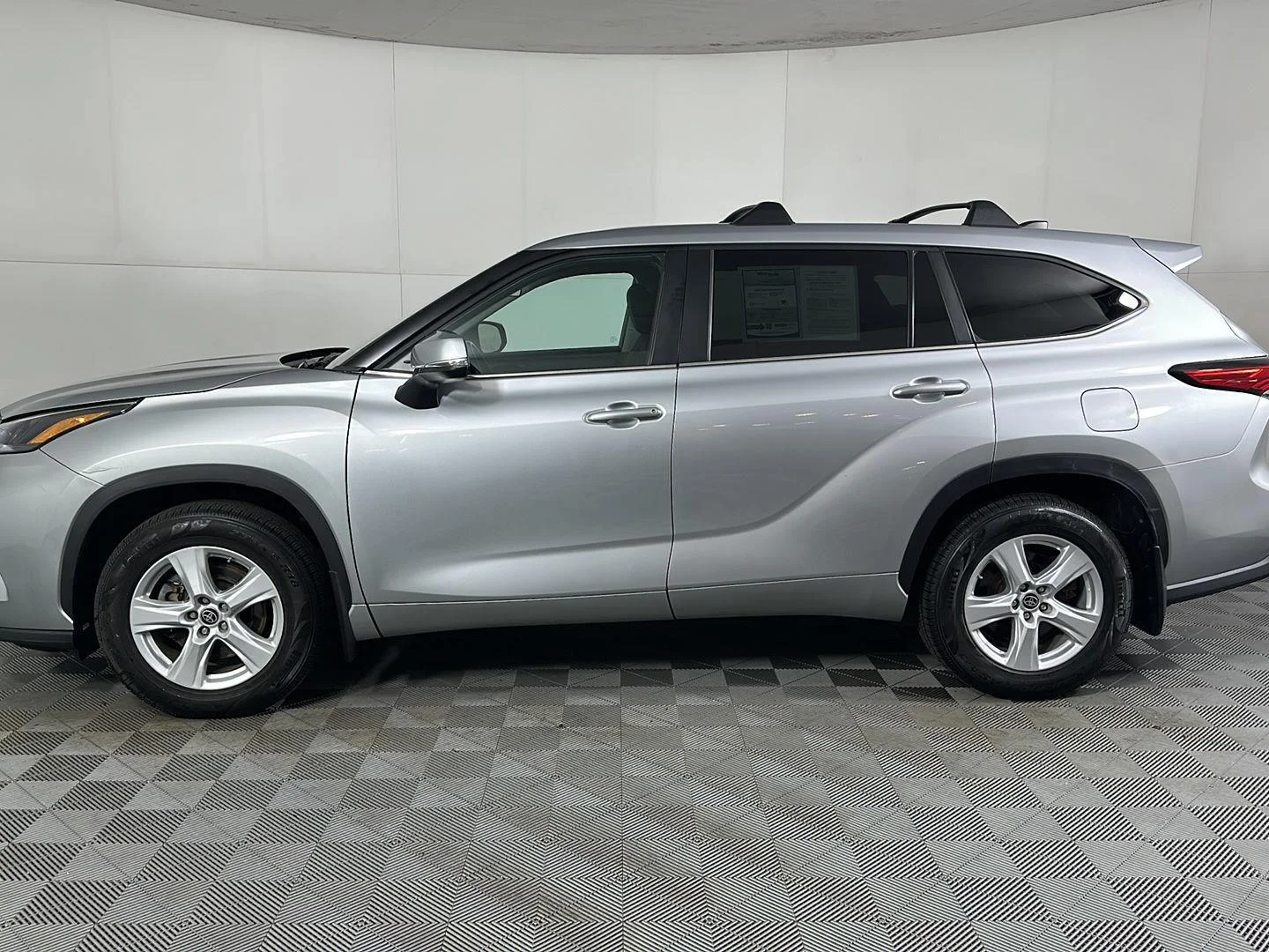 Used 2023 Celestial Silver Metallic Toyota LE image 5