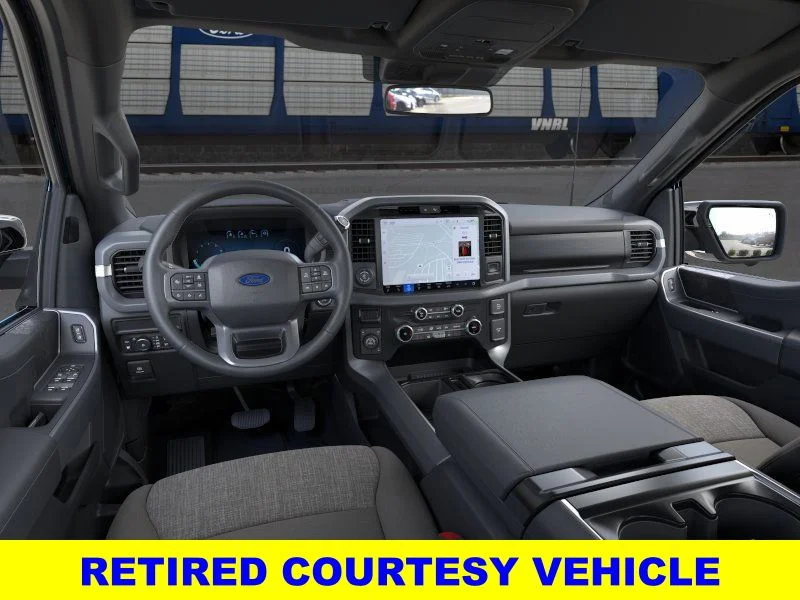 2025 Ford F-150 XLT - Photo 9