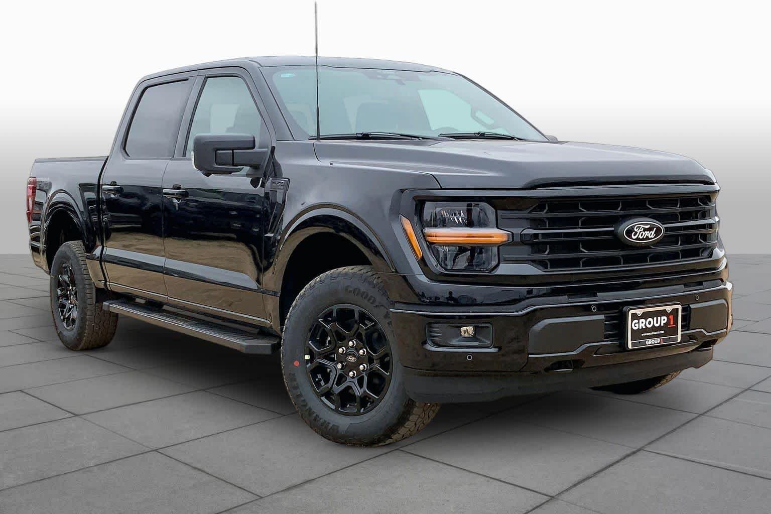 New 2026 Agate Black Metallic Ford XLT image 2