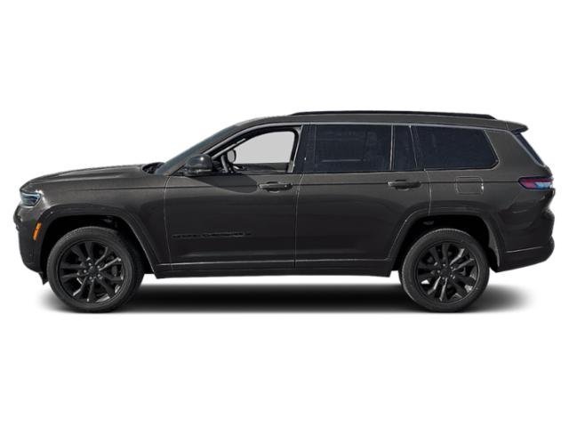 New 2026 Diamond Black Crystal Pearl-Coat Exterior Paint Jeep Laredo Altitude image 2
