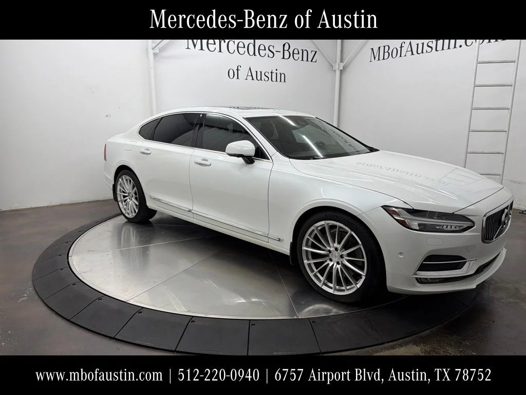 Used 2018  Volvo T6 Inscription image 1