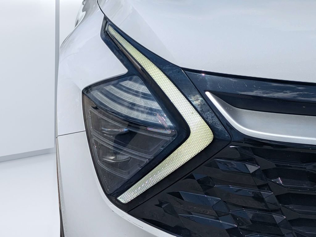 Used 2024 White Kia EX image 9