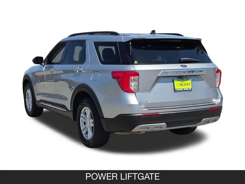 Used 2023 Silver Ford XLT image 7