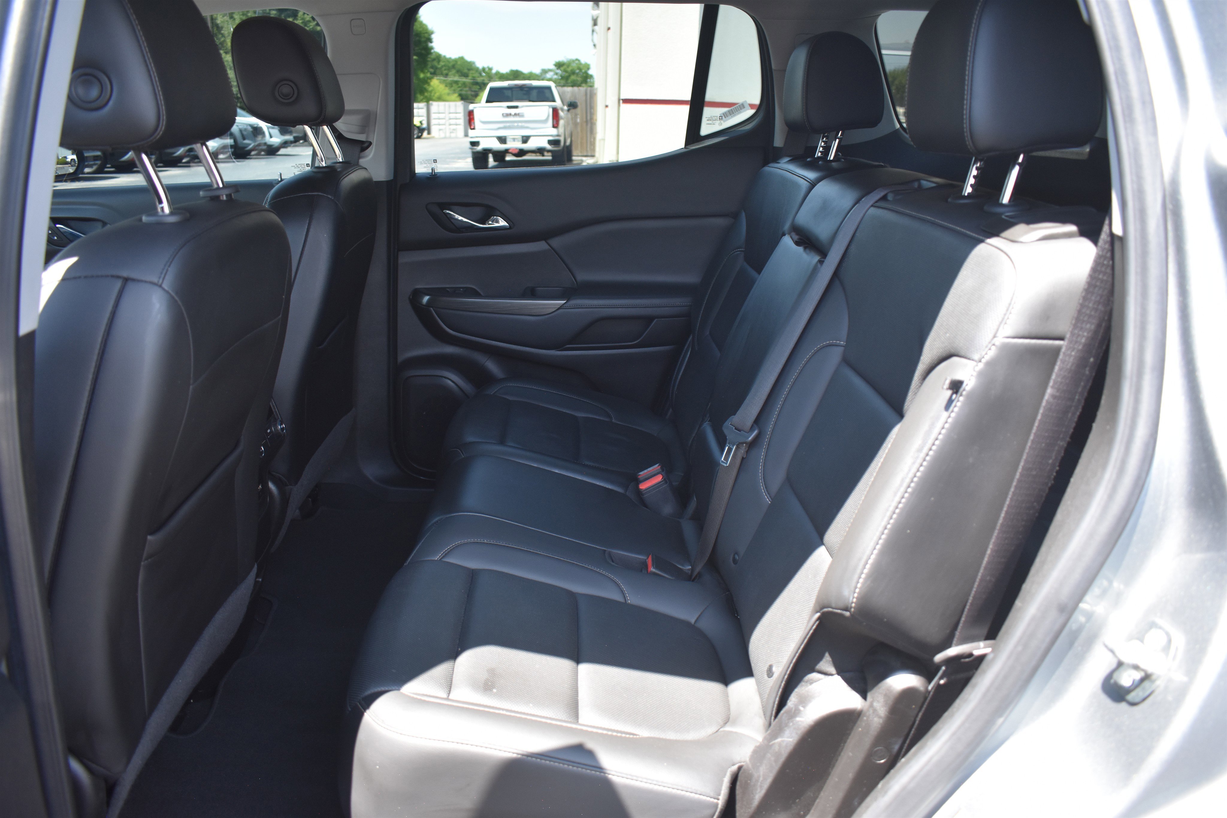 Used 2023 Sterling Metallic GMC SLT image 16