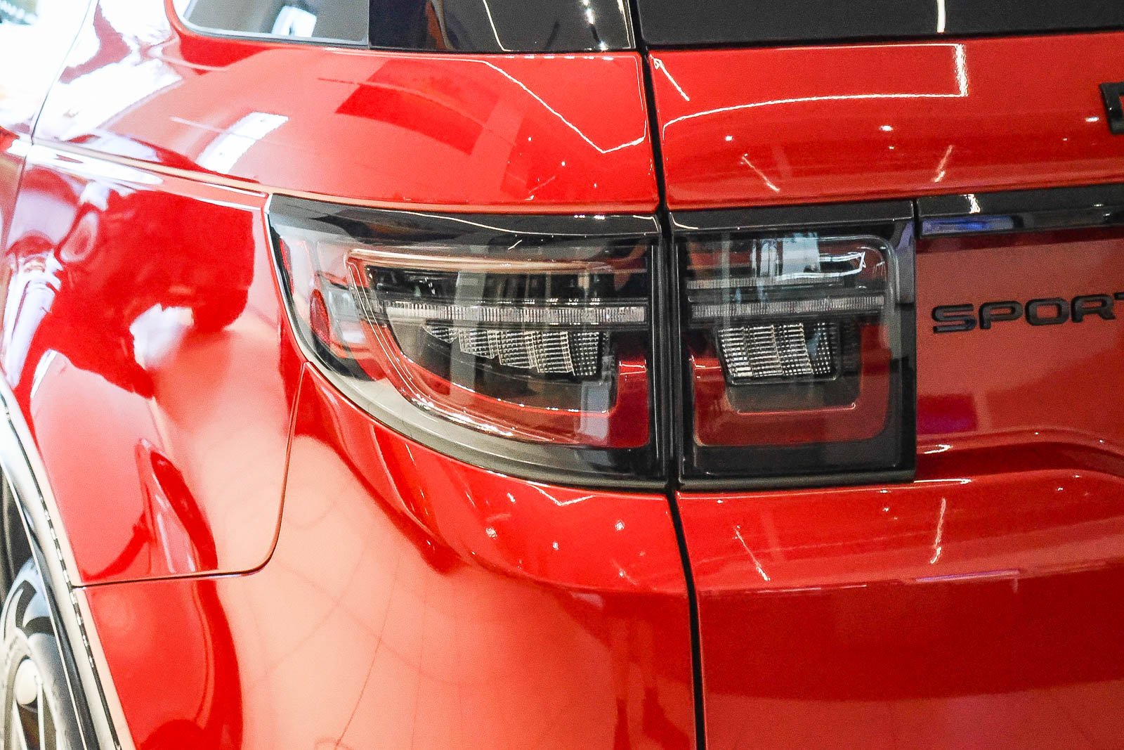 New 2026 Firenze Red Land Rover Landmark image 7