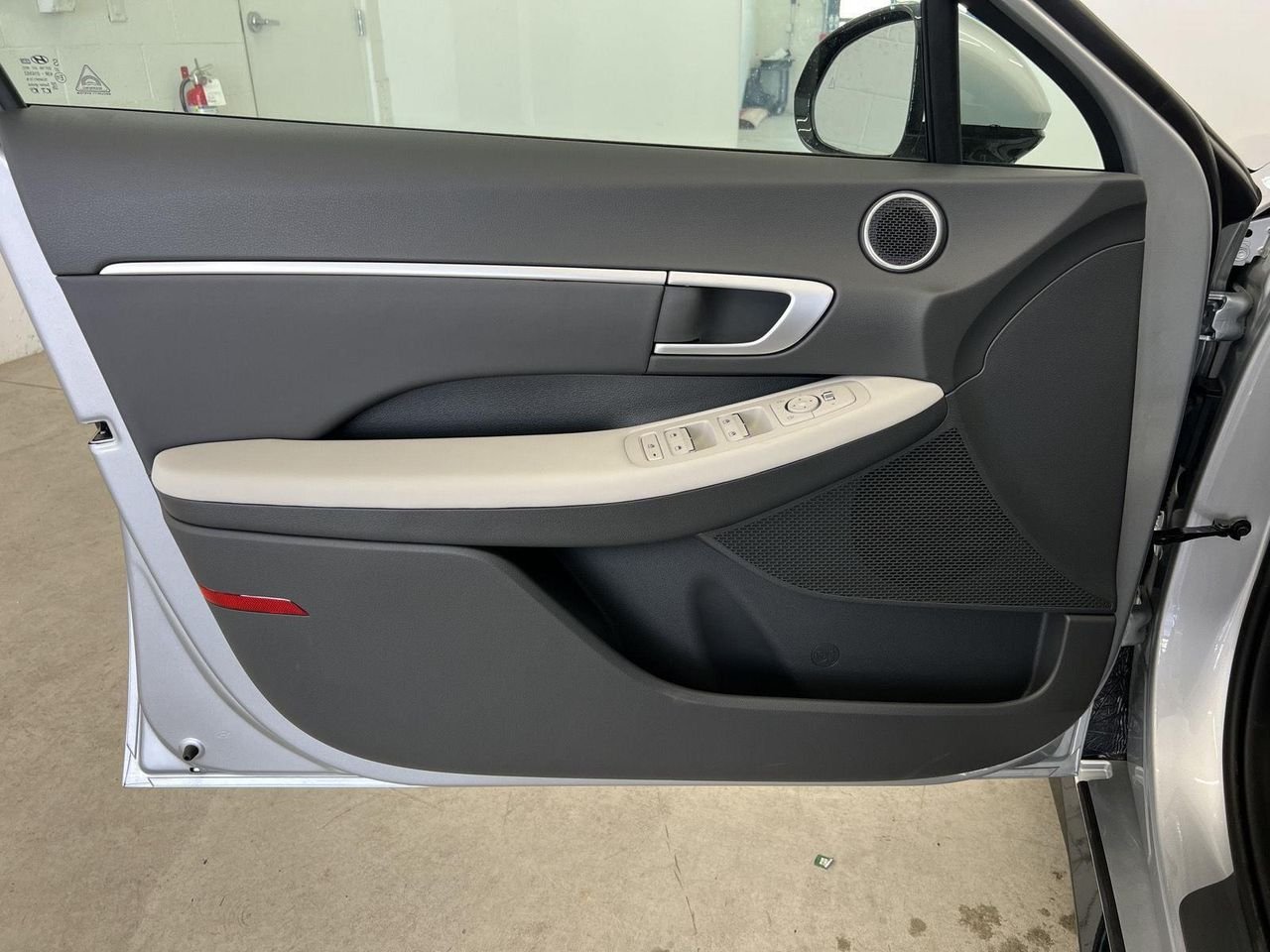 New 2026 Aero Silver Hyundai SEL Sport image 11